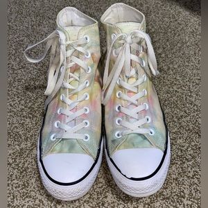 tie dye converse size men’s 9.5 / women’s 11.5